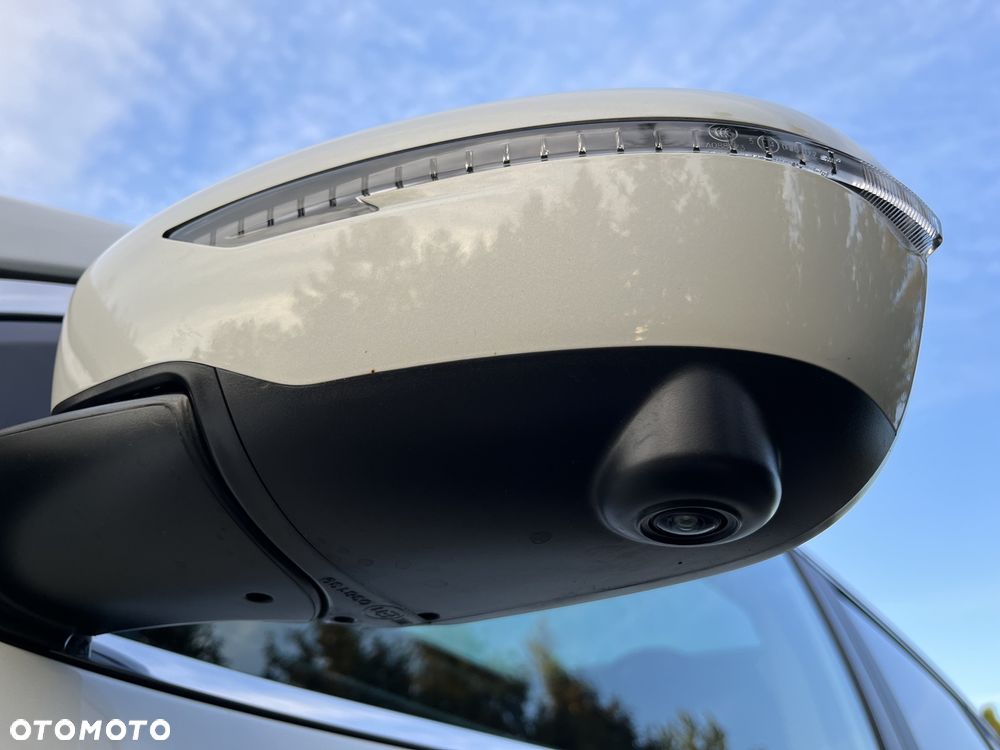 Nissan Qashqai 1.3 DIG-T N-Connecta - 29
