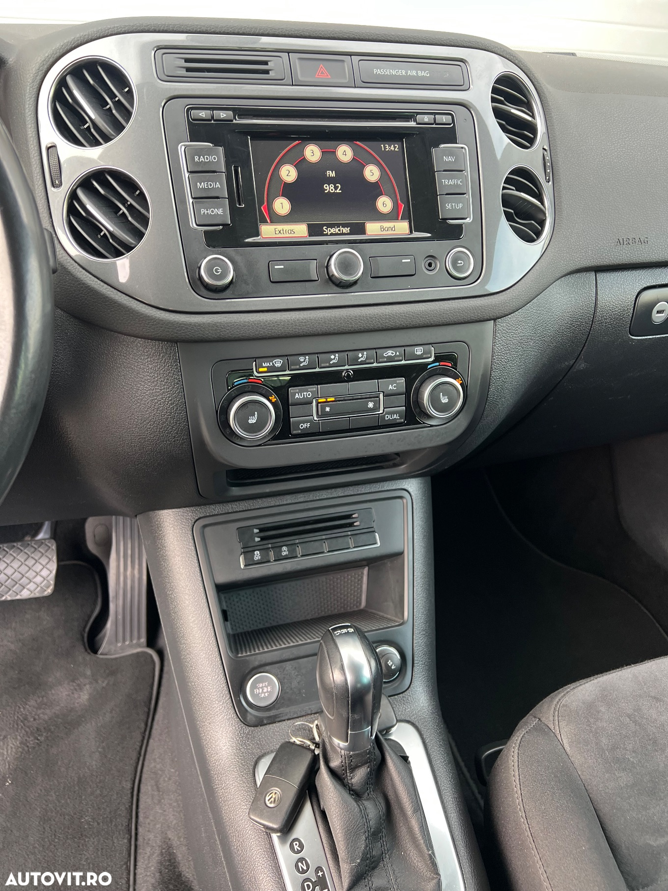 Volkswagen Tiguan 2.0 TDI 4Motion DSG Sport & Style - 13