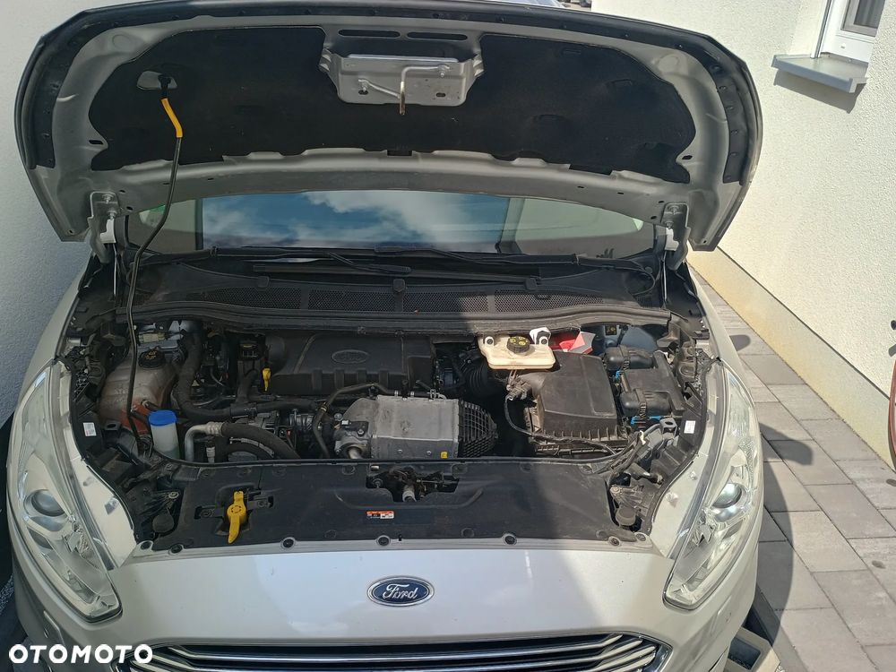 Ford S-Max - 15
