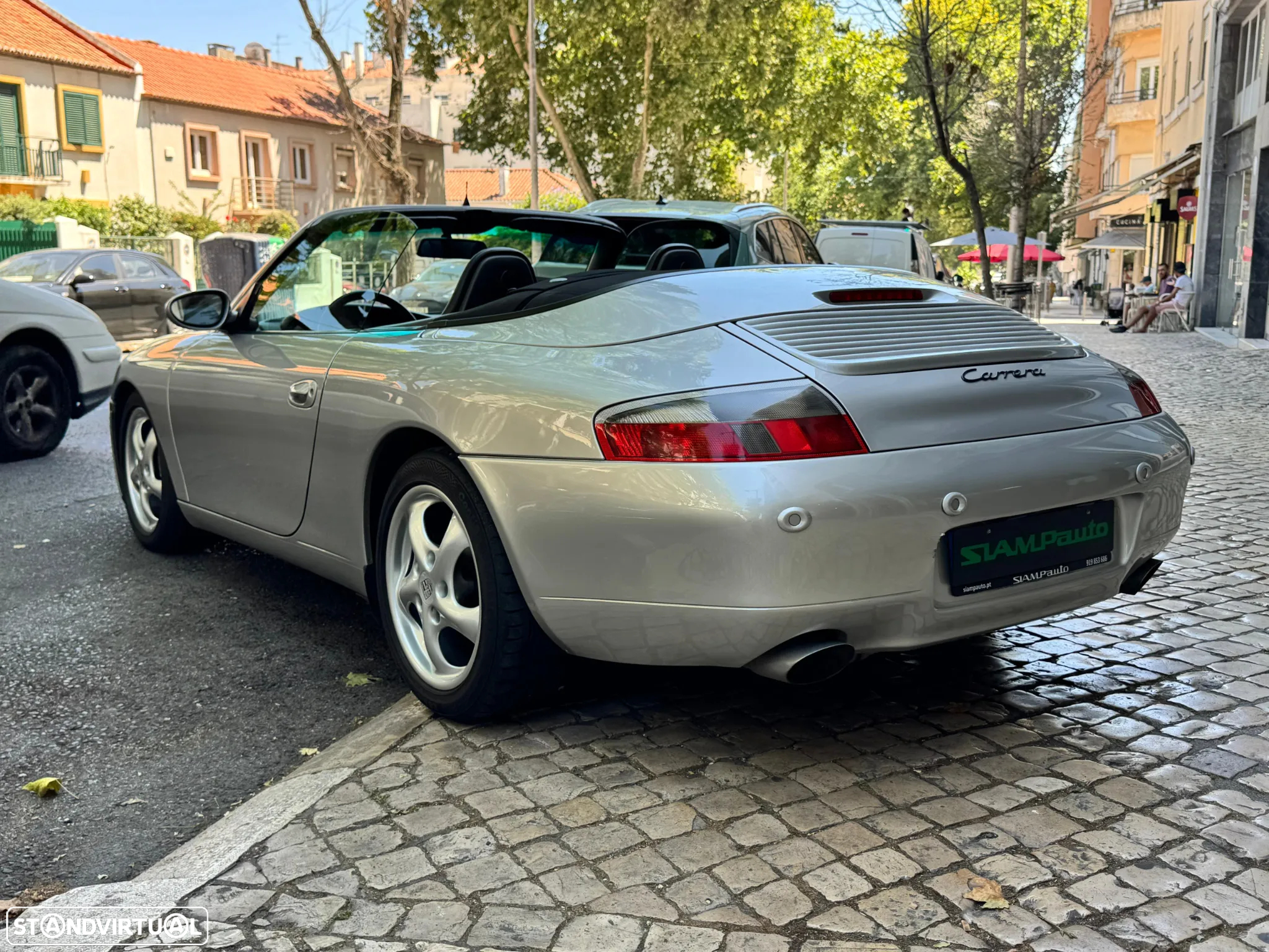 Porsche 911 (996) Carrera Cabrio - 7