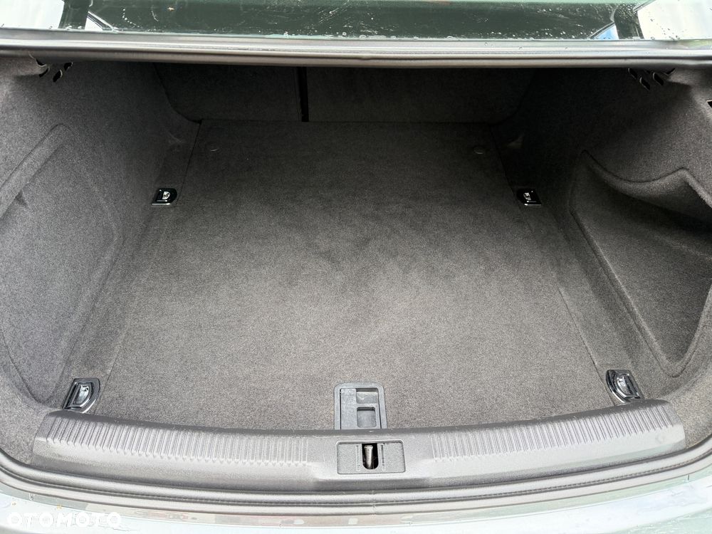 Audi A4 Limousine 2.0 TDI 112g DPF Attraction - 23