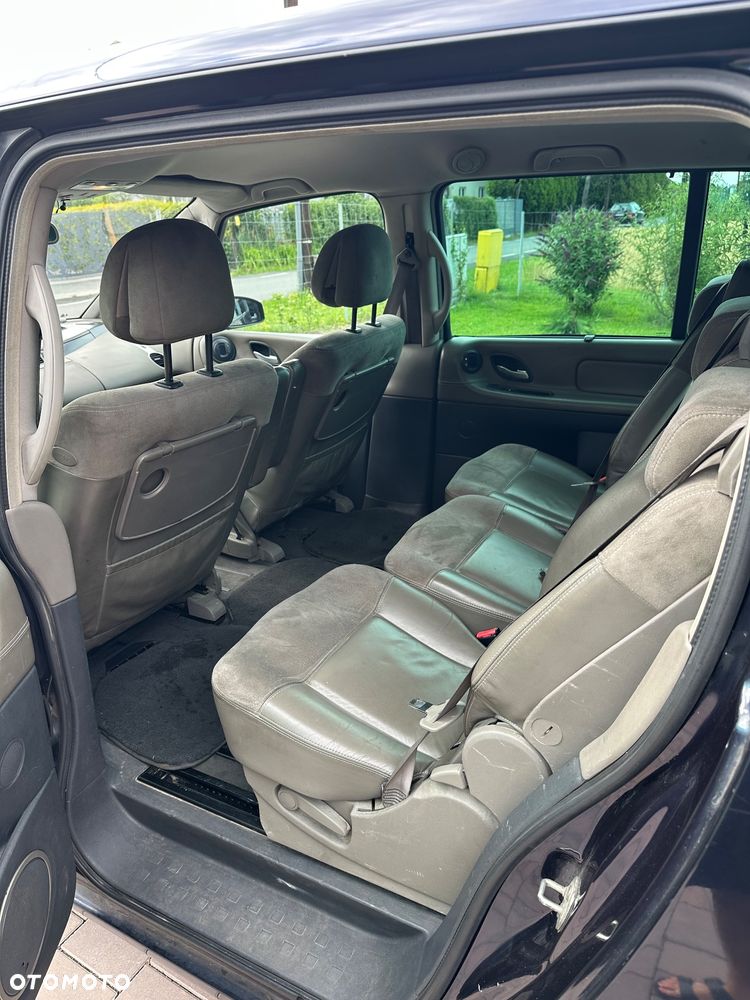 Renault Espace 2.2 dCi Initiale - 8