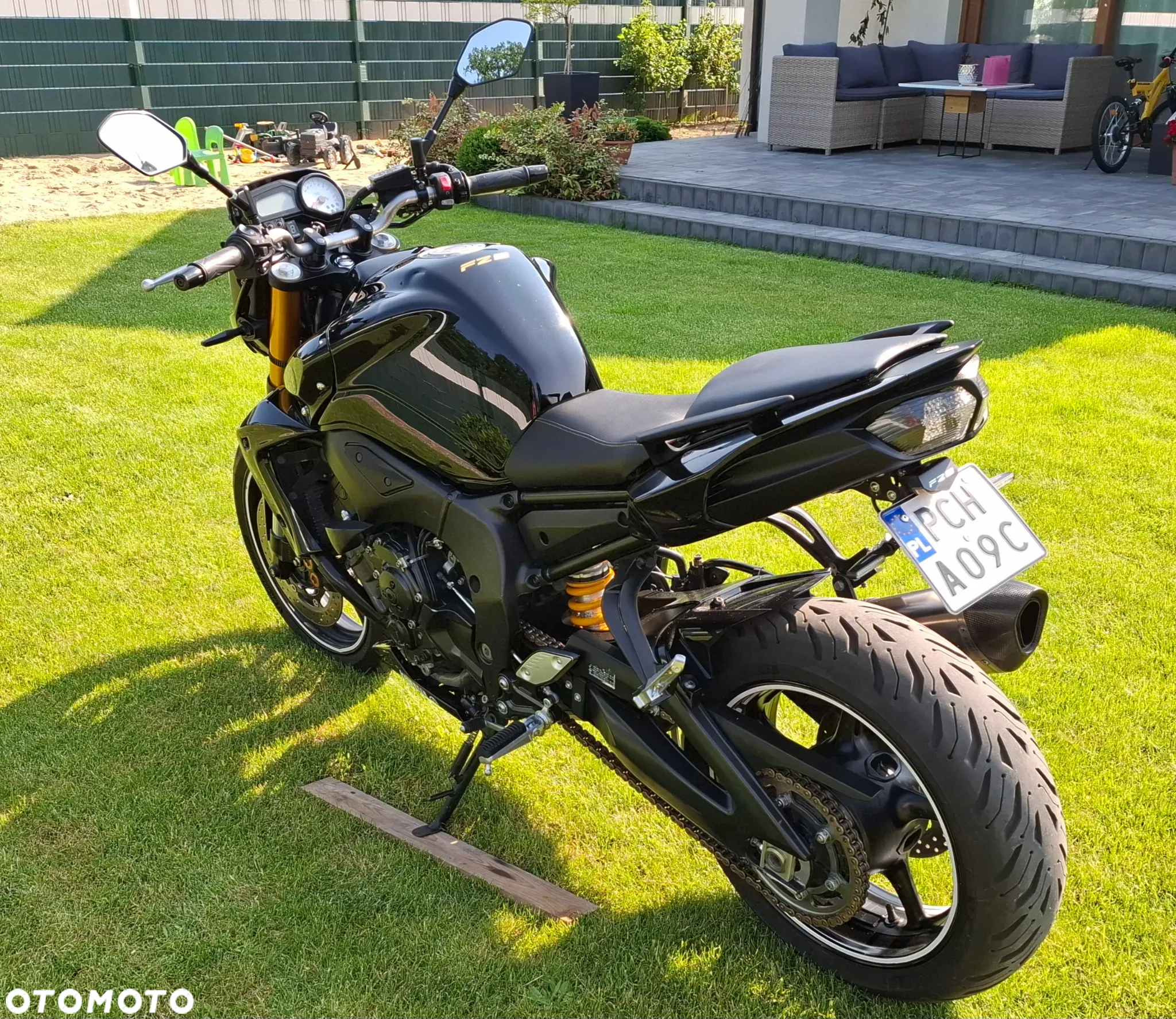 Yamaha FZ8 - 7