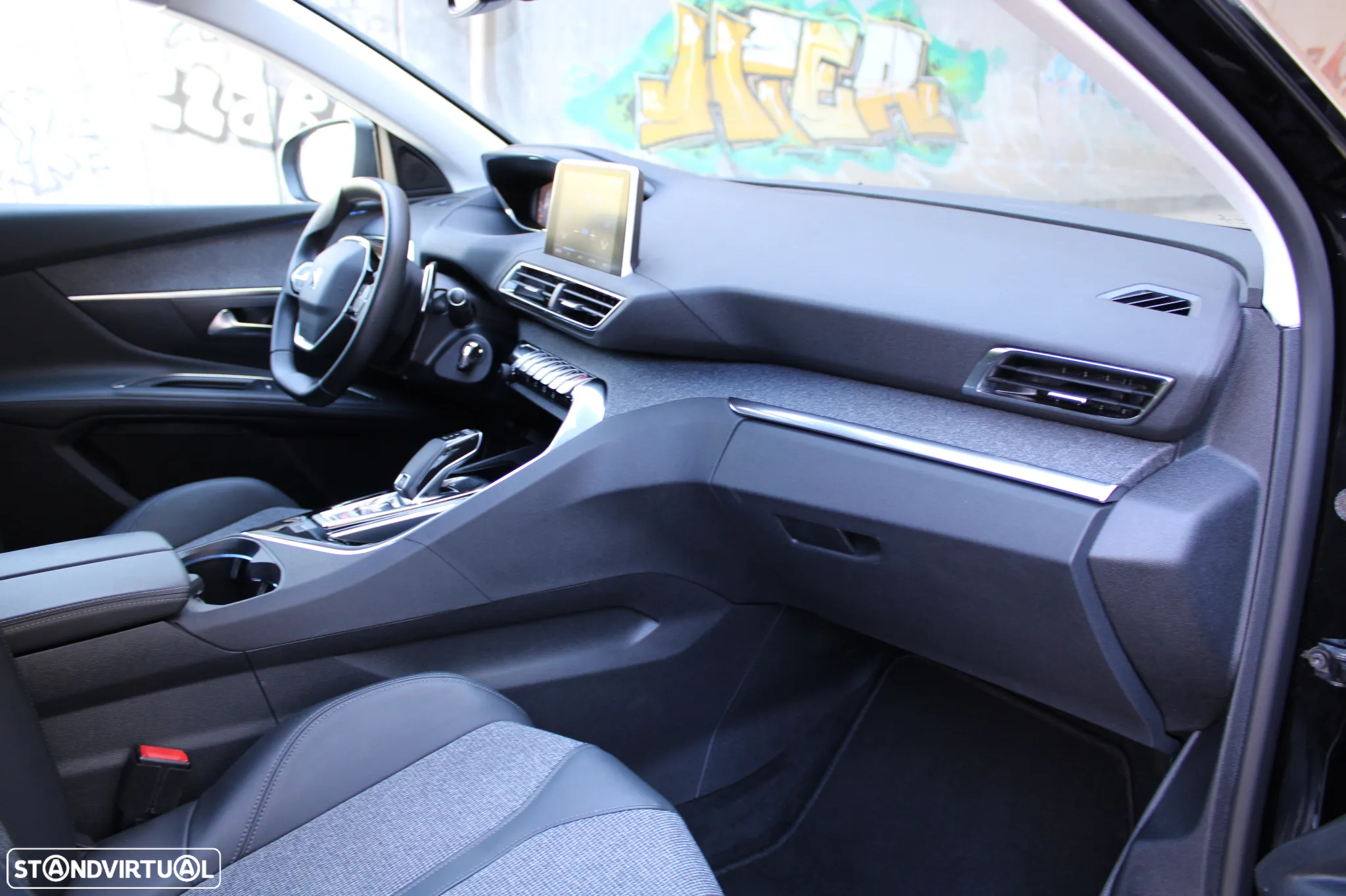 Peugeot 5008 1.5 BlueHDi Allure EAT8 - 29