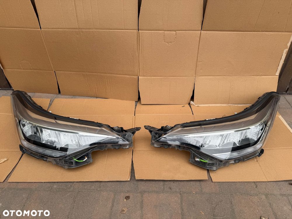 Lampa  lewa Toyota CH-R CHR LIFT FULL LED