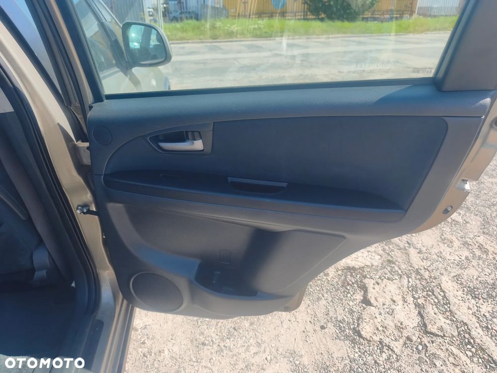 Peugeot 3008 1.6 Premium+ - 17