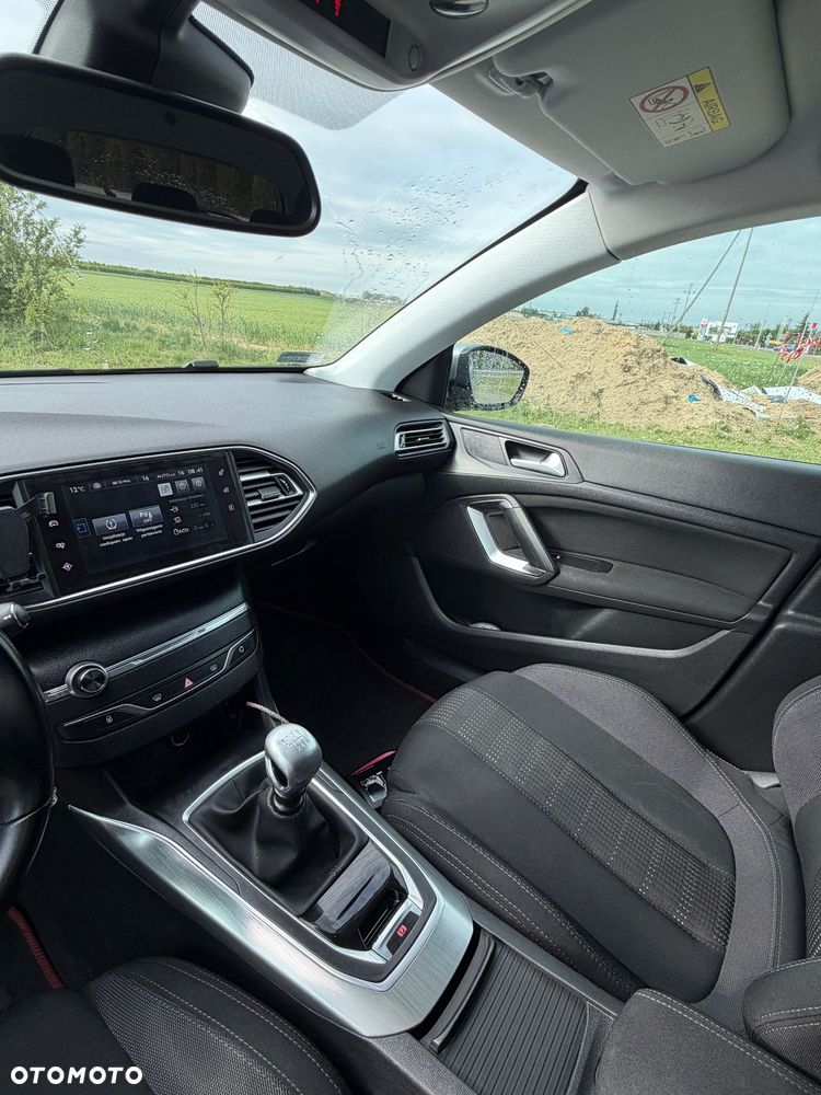 Peugeot 308 - 10