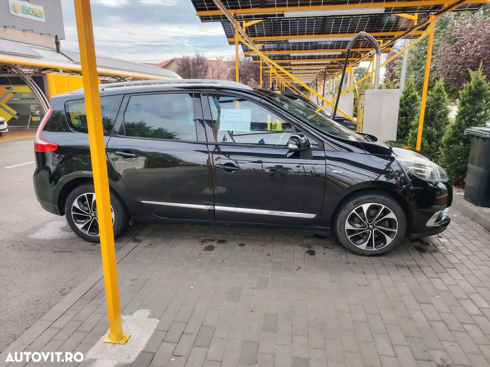 Renault Grand Scenic - 11