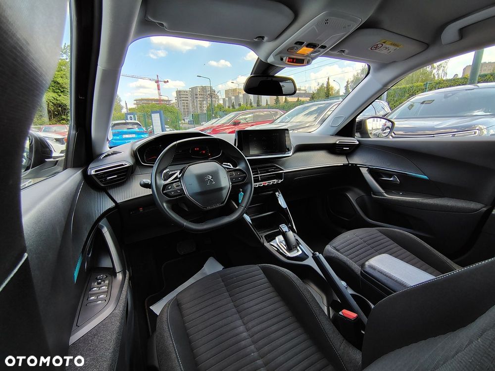 Peugeot 2008 - 12