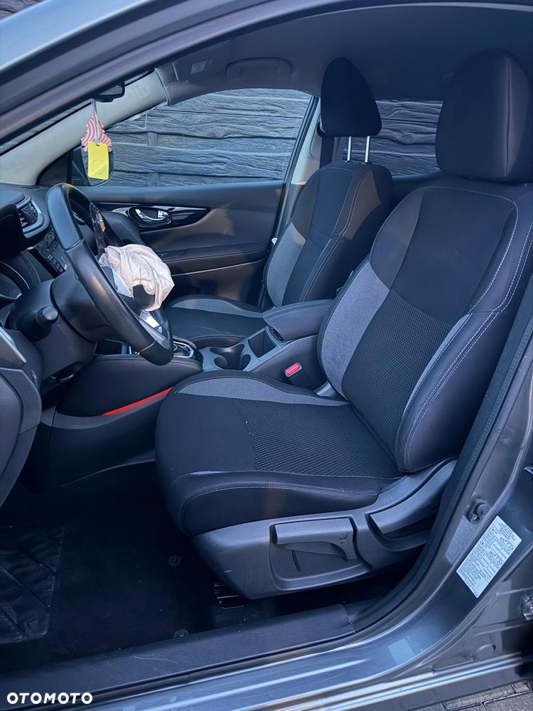 Nissan Qashqai 1.6 DCi Xtronic N-Connecta - 9