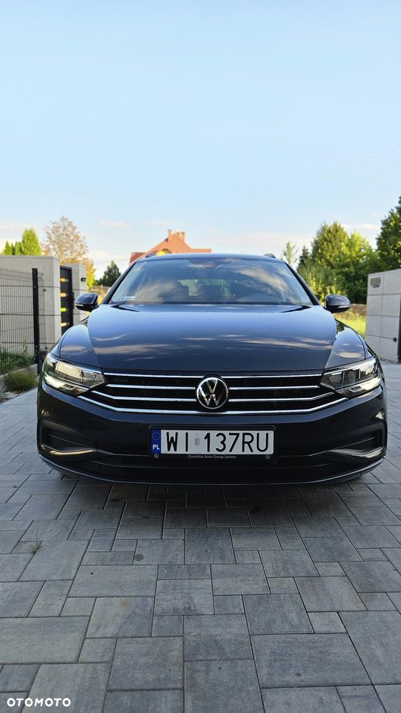 Volkswagen Passat Variant 2.0 TDI EVO Elegance DSG - 5
