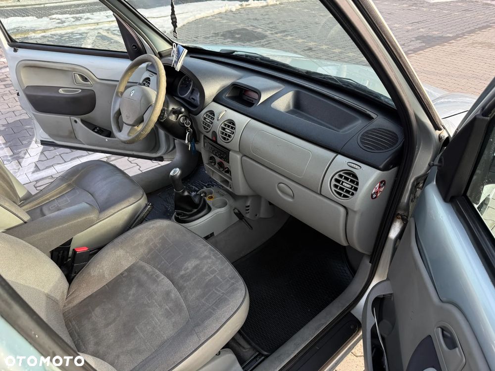 Renault Kangoo 1.5 dCi Helios - 16