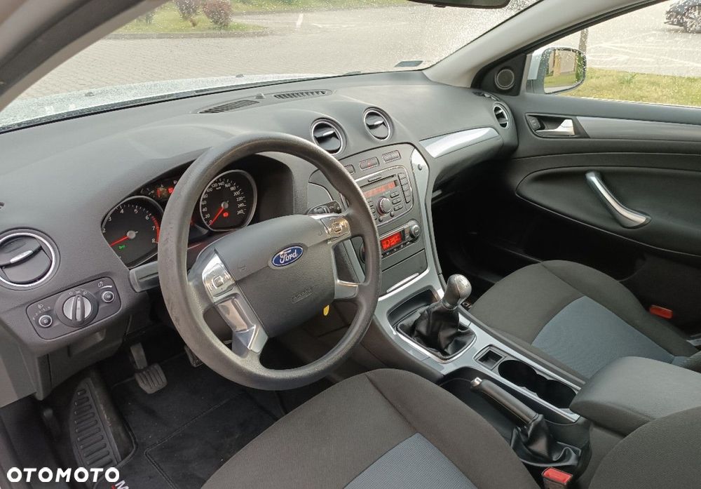 Ford Mondeo - 20