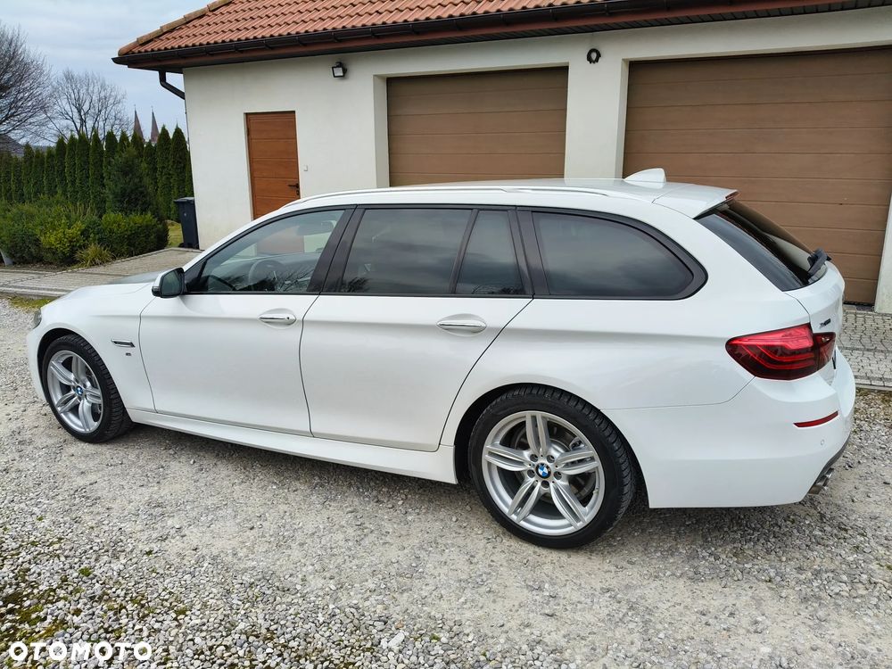 BMW Seria 5 525d xDrive - 9