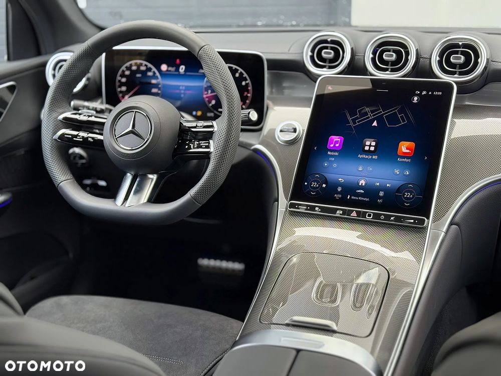Mercedes-Benz GLC - 12