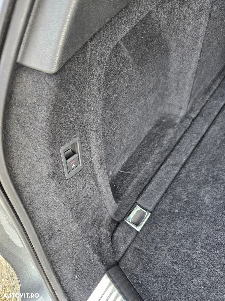 Audi A4 Avant 2.0 40 TDI quattro S tronic S Line - 12