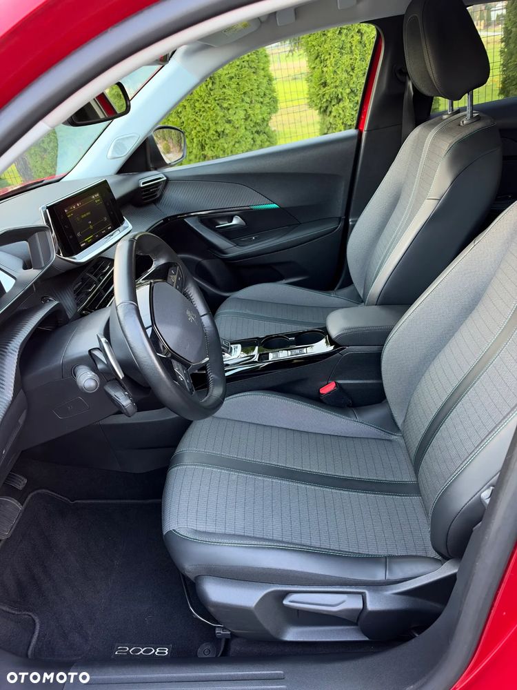 Peugeot 2008 - 9