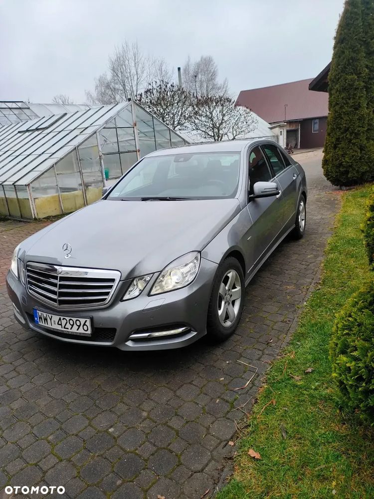 Mercedes-Benz Klasa E 300 CDI DPF BlueEFFICIENCY 7G-TRONIC Avantgarde - 1