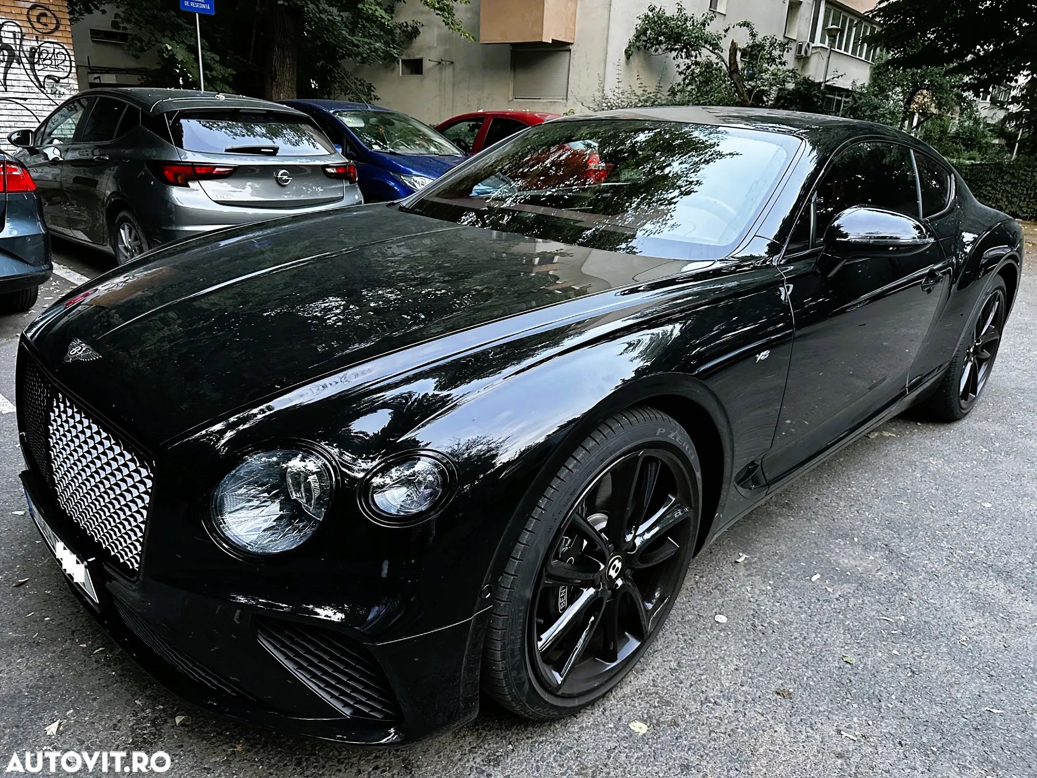 Bentley Continental - 1