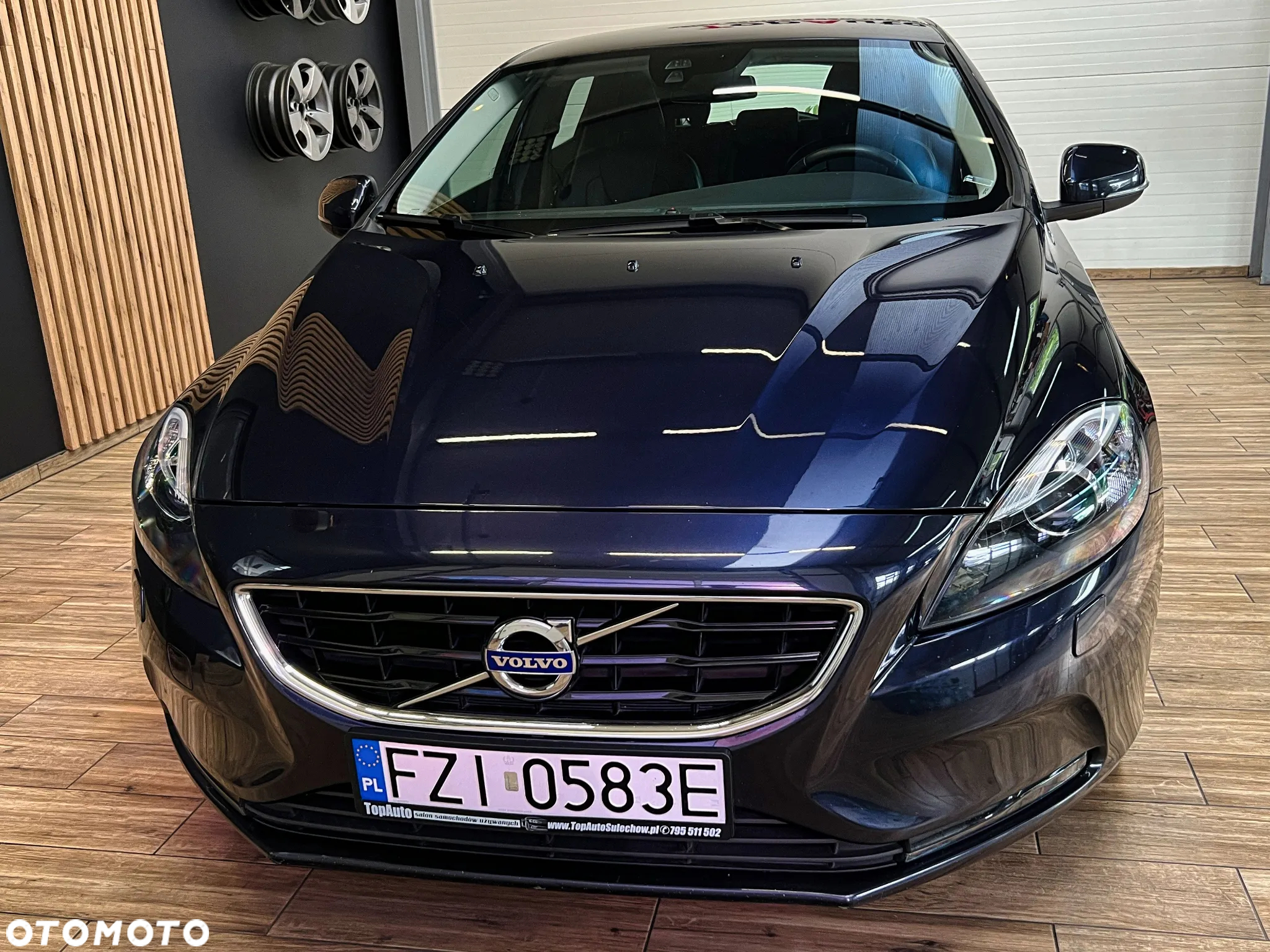 Volvo V40 D2 Drive-E Momentum - 13