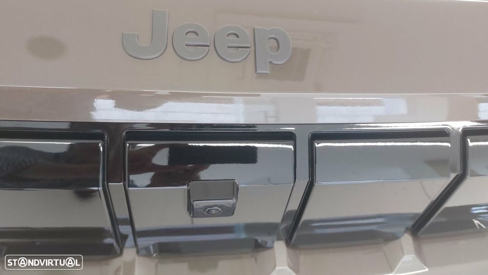 Jeep Compass 1.6 e-Hybrid Plug-in Altitude - 16