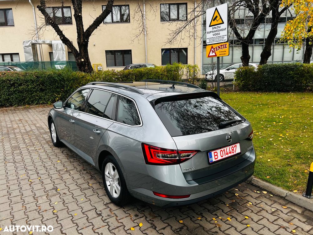Skoda Superb Combi 1.6 TDI DSG Style - 3