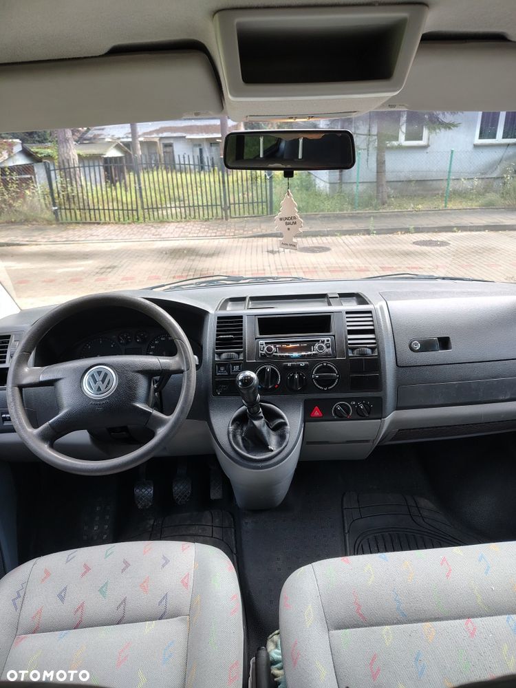 Volkswagen Caravelle - 6