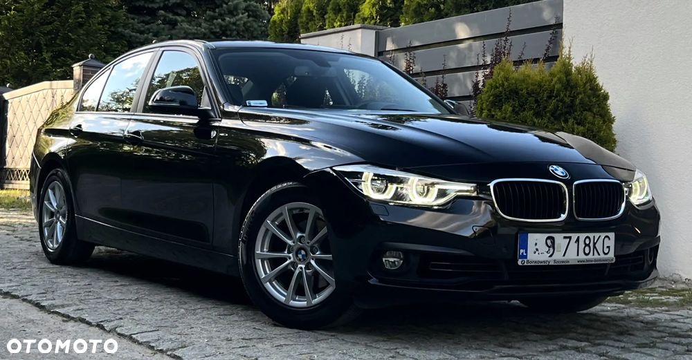 BMW Seria 3 318i Sport Line - 35