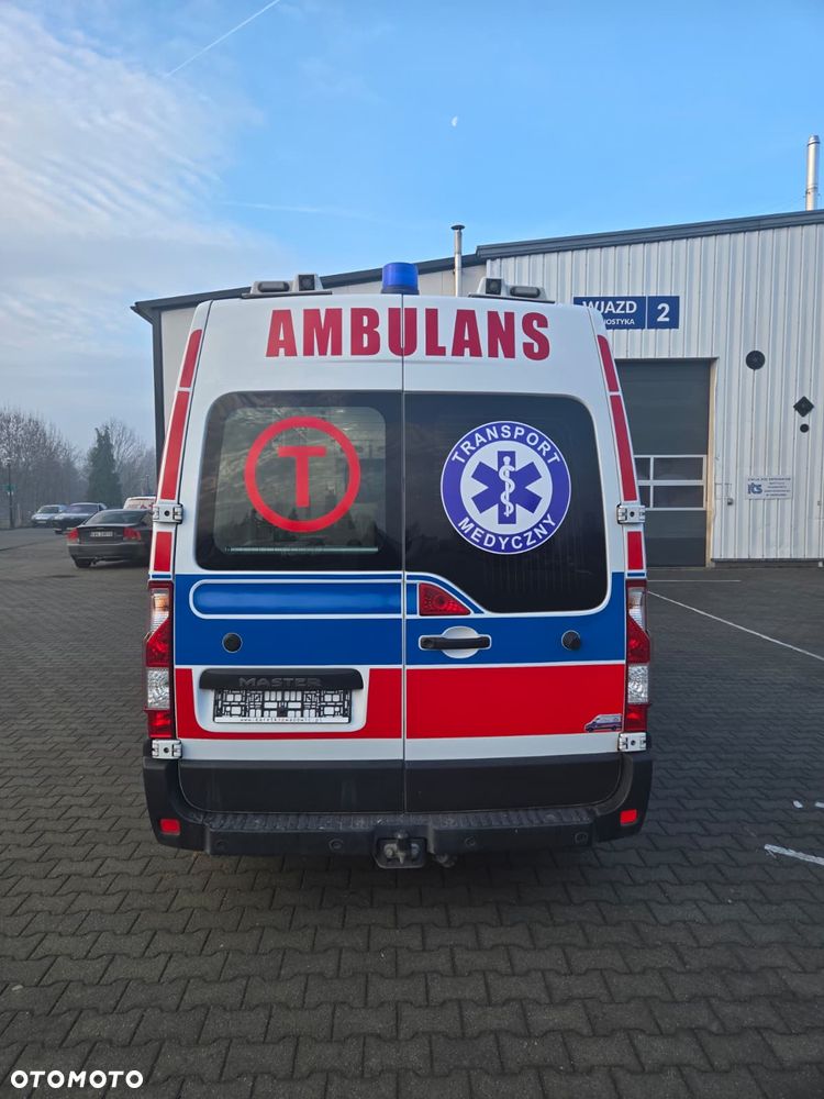 Renault Master Ambulans karetka gwarancja - 6