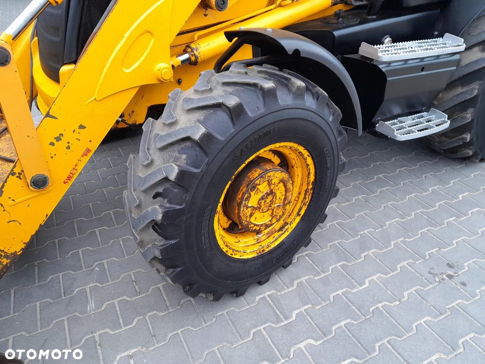 JCB 3CX 2005 - 12