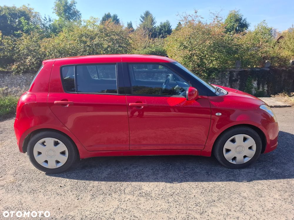 Suzuki Swift 2007 photo 5