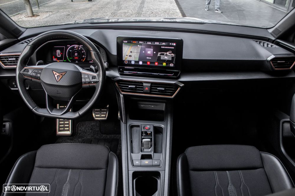 Cupra Leon 1.4 e-Hybrid VZ DSG - 38