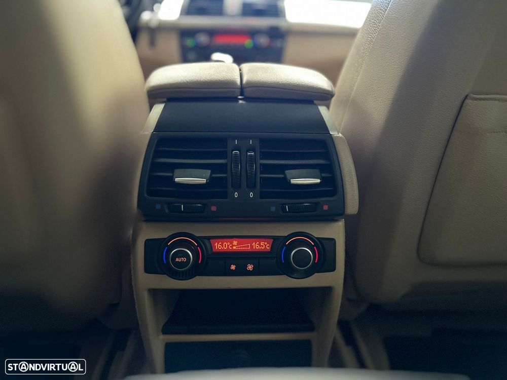 BMW X6 35 d xDrive - 28