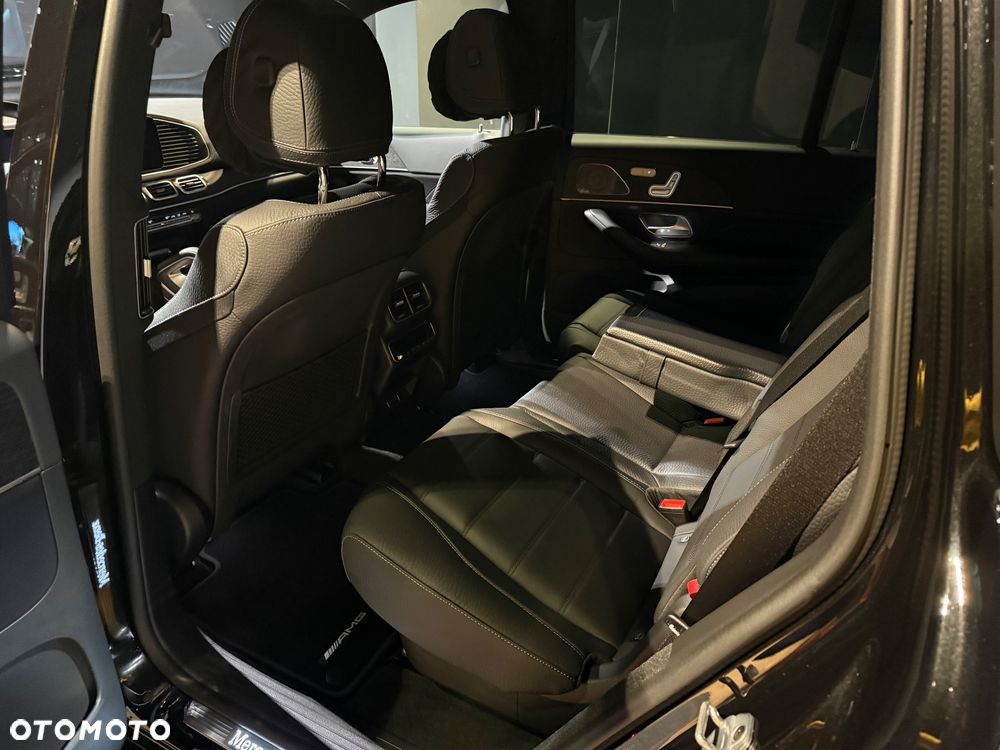 Mercedes-Benz GLS - 8