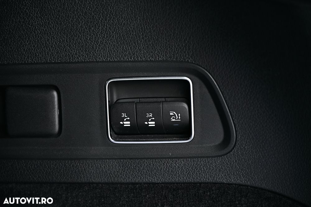 Mercedes-Benz GLS - 39