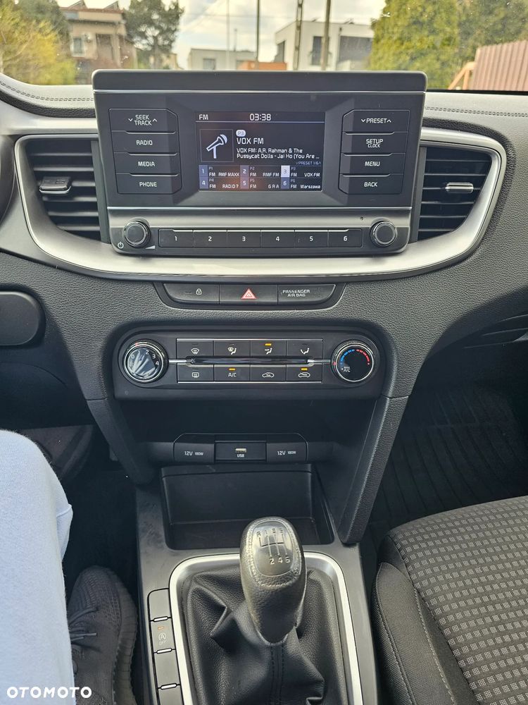 Kia Ceed 1.6 CRDi SCR GT-Line - 7