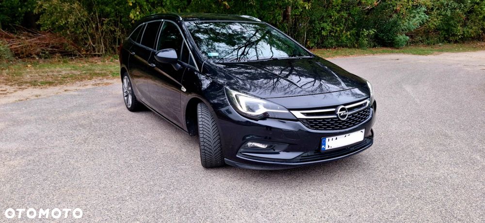 Opel Astra 1.6 CDTI Dynamic S&S - 2