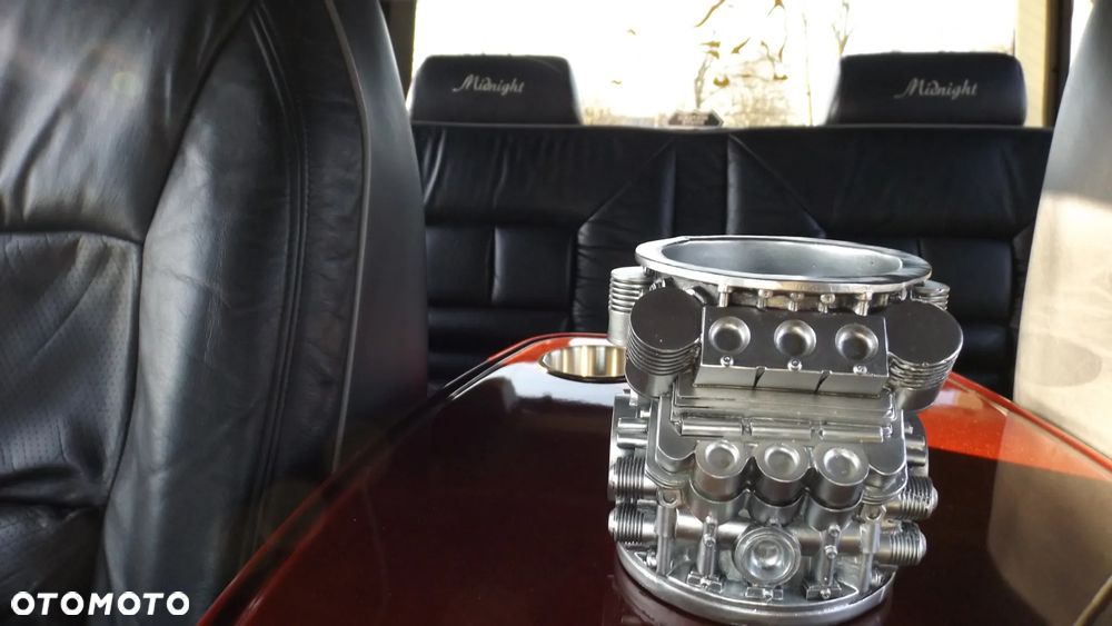 Chevrolet Astro - 24