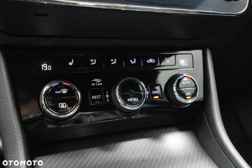 Skoda Superb 1.4 TSI Plug-In Hybrid Sportline DSG - 29