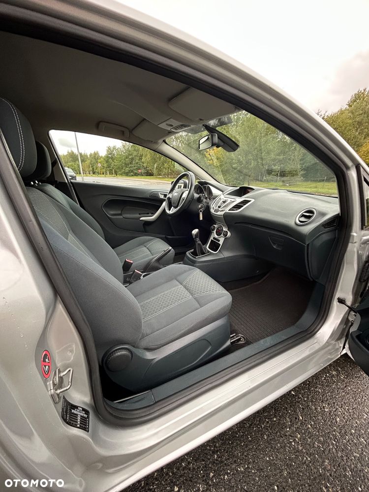 Ford Fiesta 1.4 TDCi Ambiente - 20