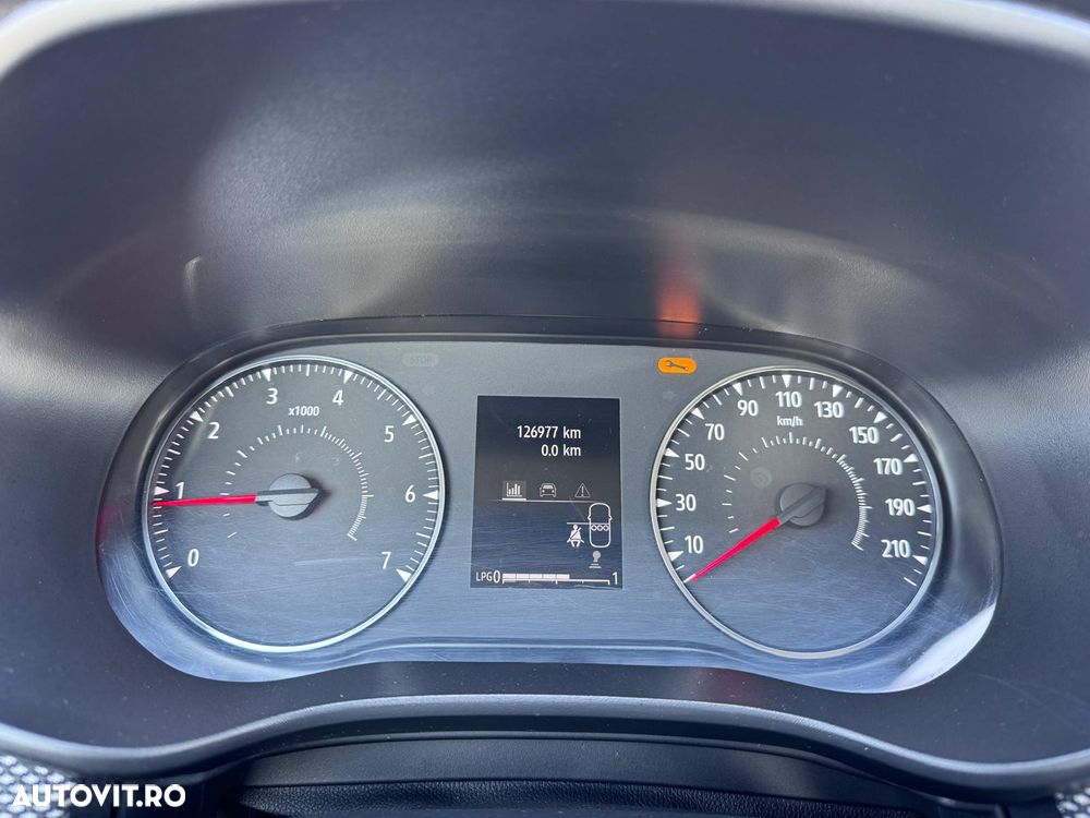 Dacia Logan TCe 90 Essential - 20