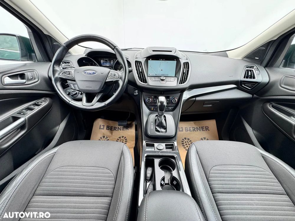 Ford Kuga 2.0 TDCi 4x4 Aut. Trend - 22