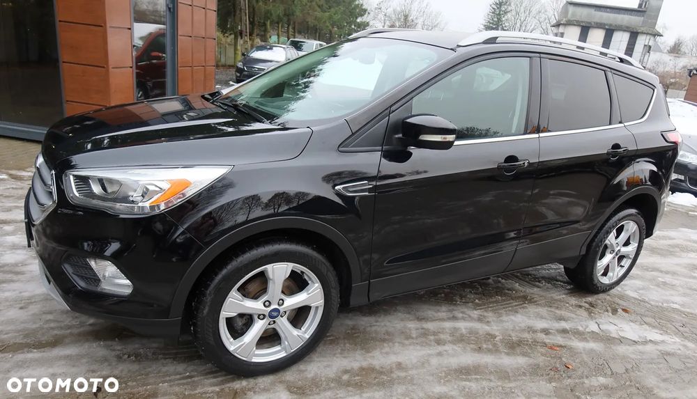 Ford Kuga 2.0 TDCi 2x4 Titanium - 33