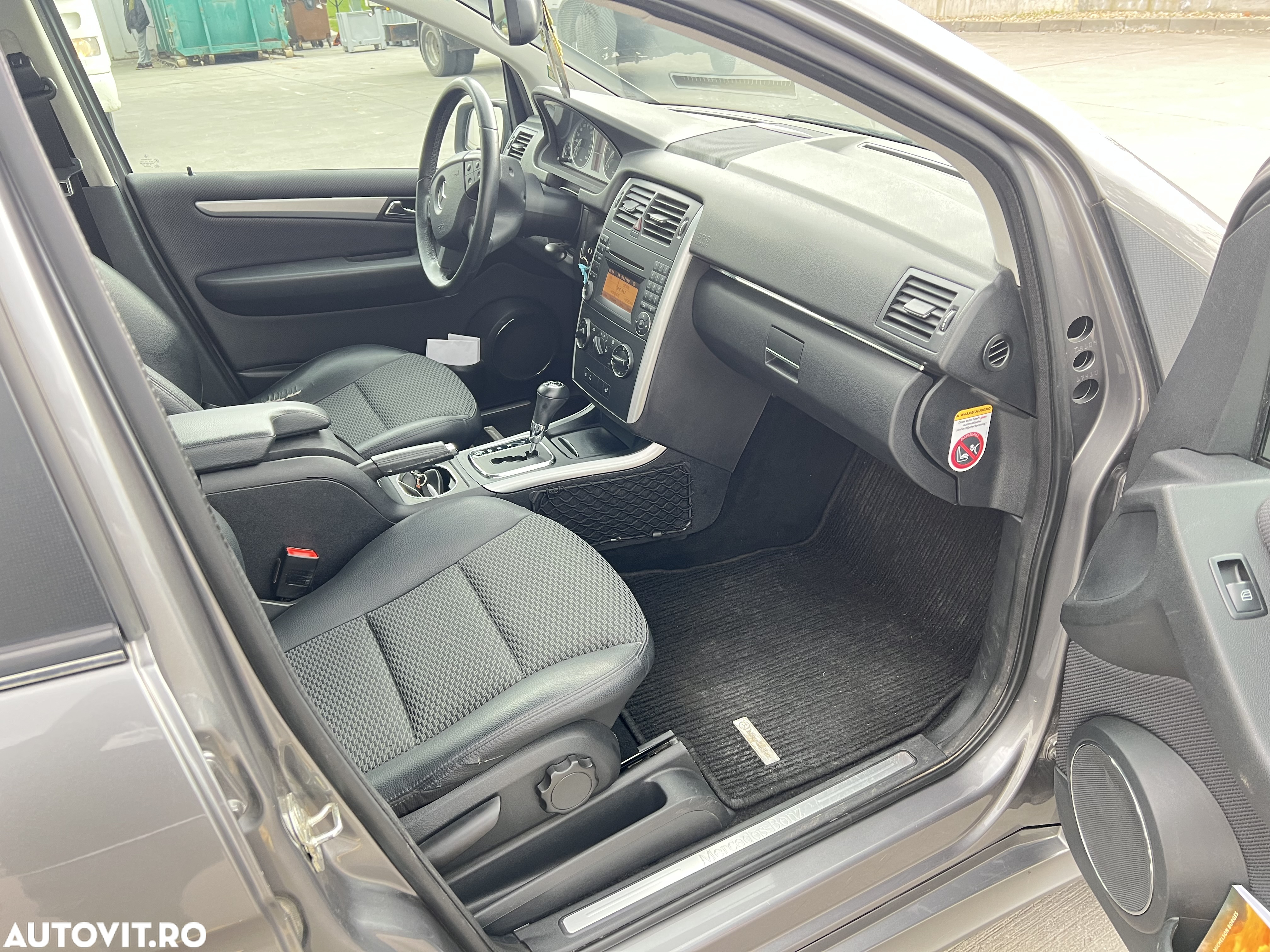 Mercedes-Benz B 200 CDI Autotronic - 17