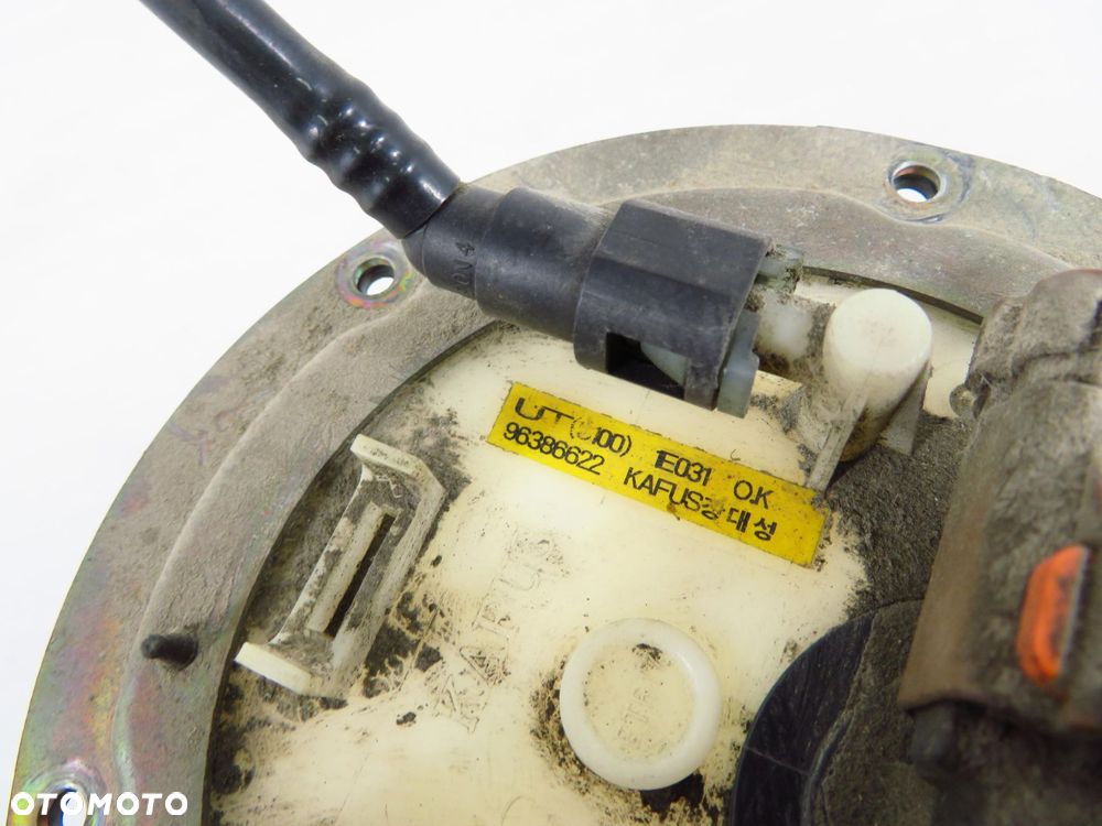 POMPA PALIWA DAEWOO REZZO 1.6 96386622 - 5