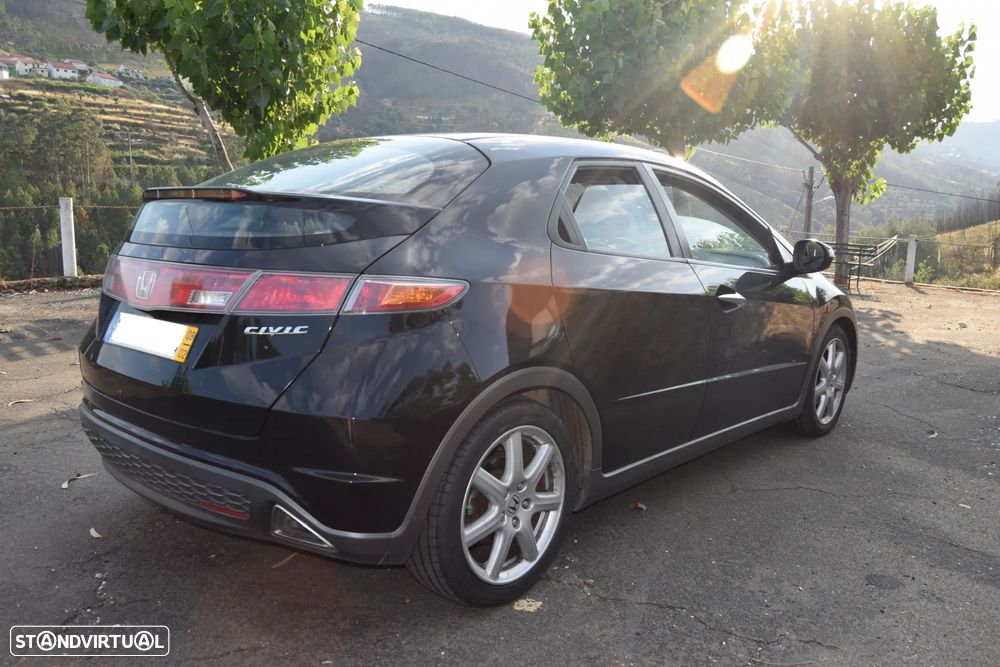 Honda Civic 1.8 Sport - 8