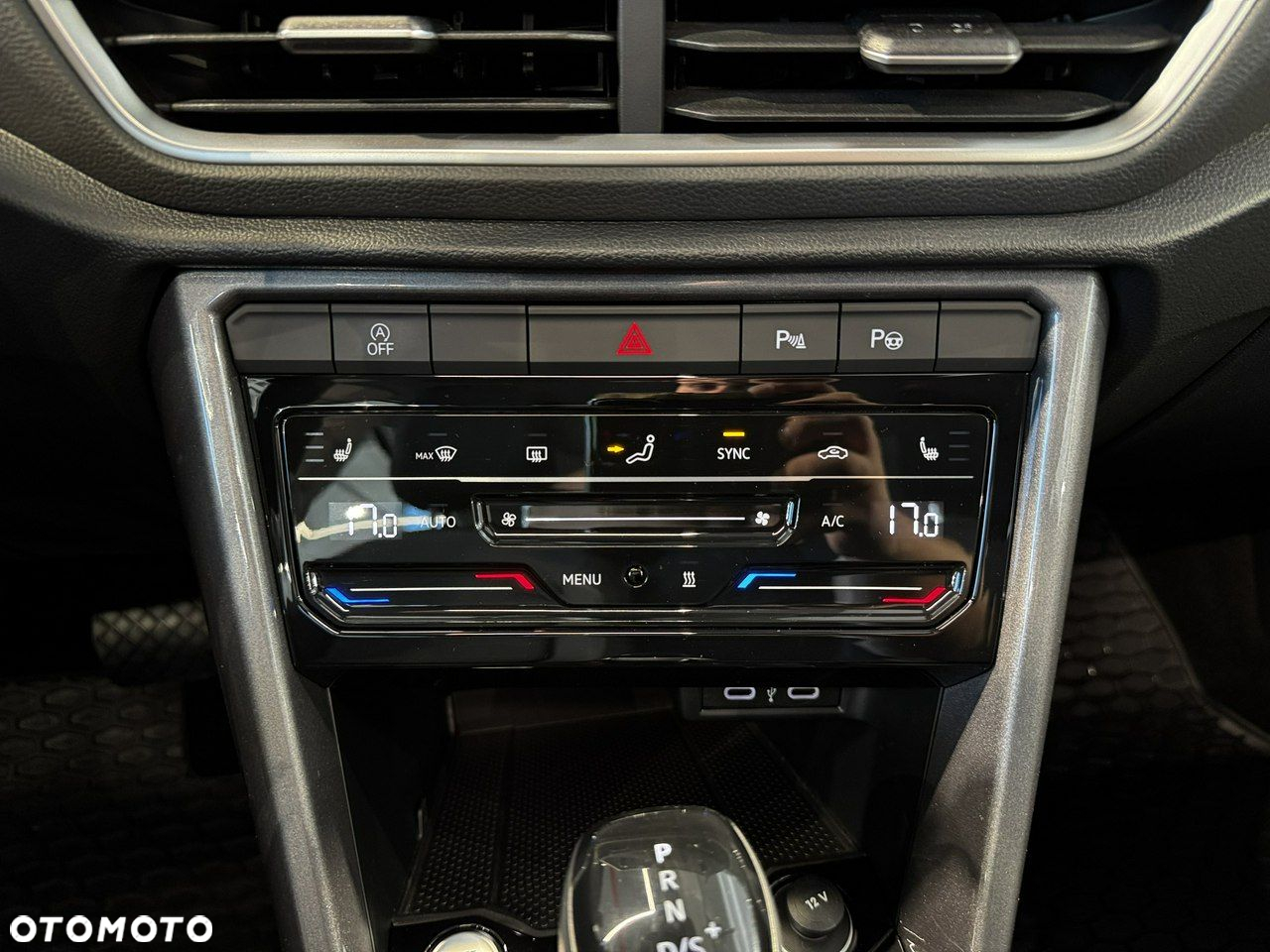 Volkswagen T-Roc - 27