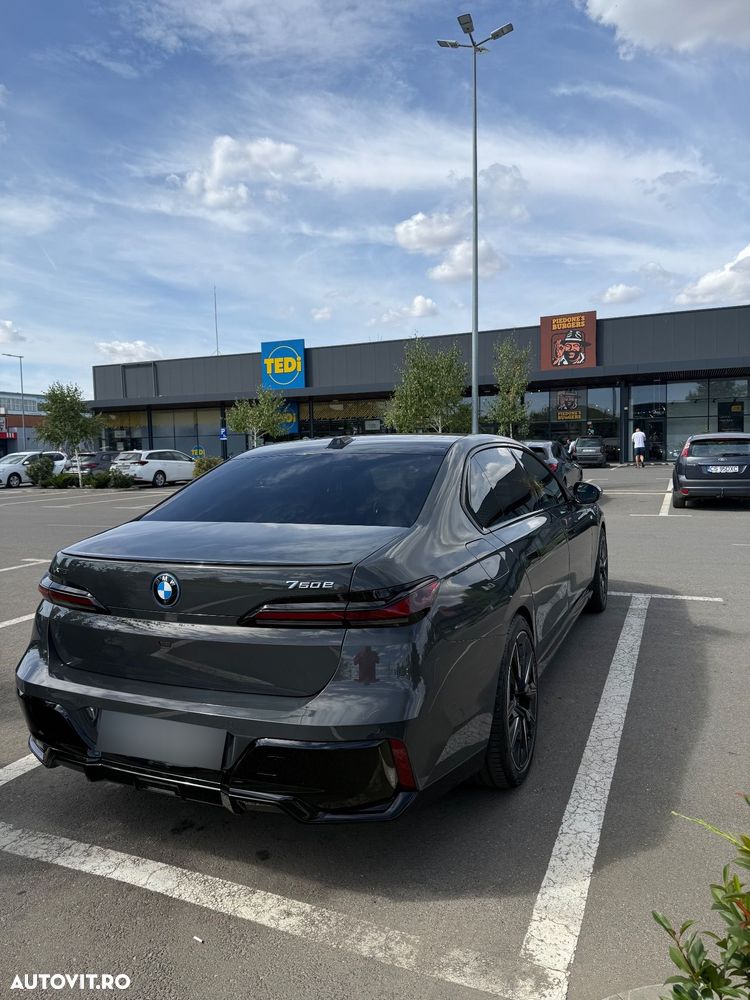 BMW Seria 7 750e xDrive - 3