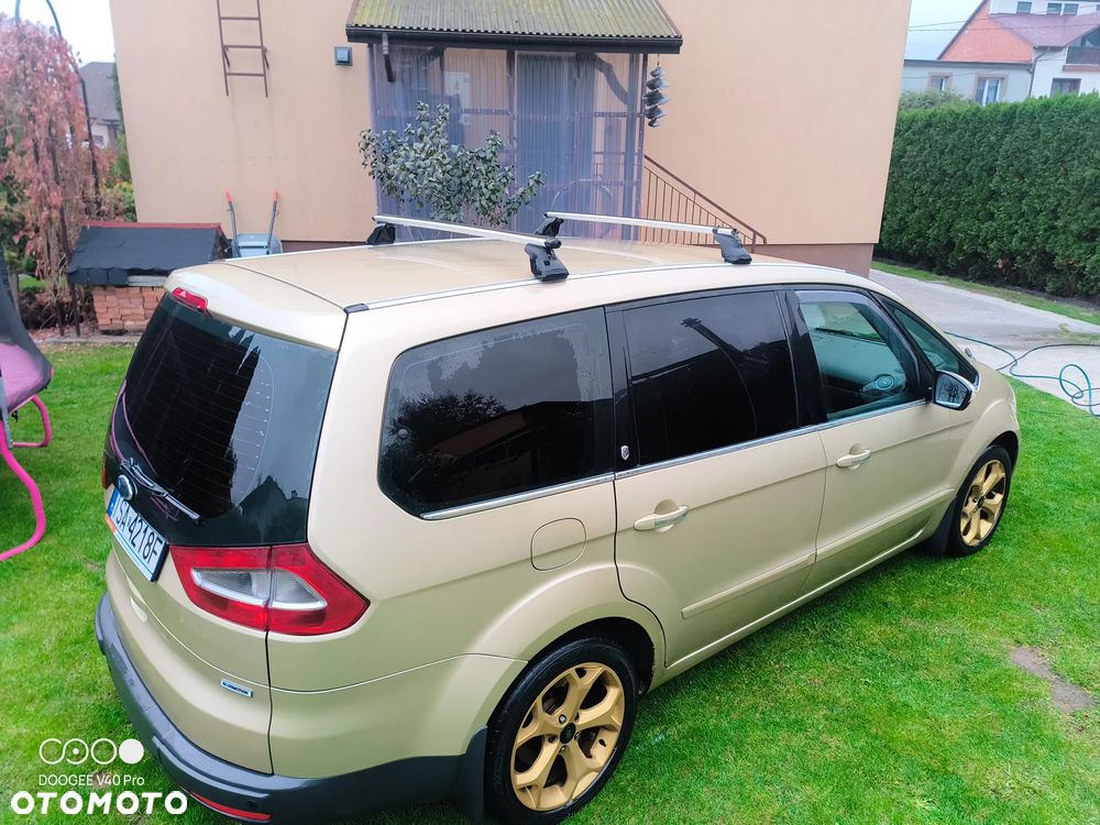 Ford Galaxy - 20