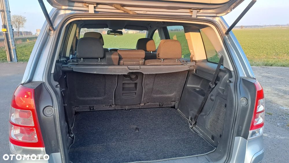 Opel Zafira - 13